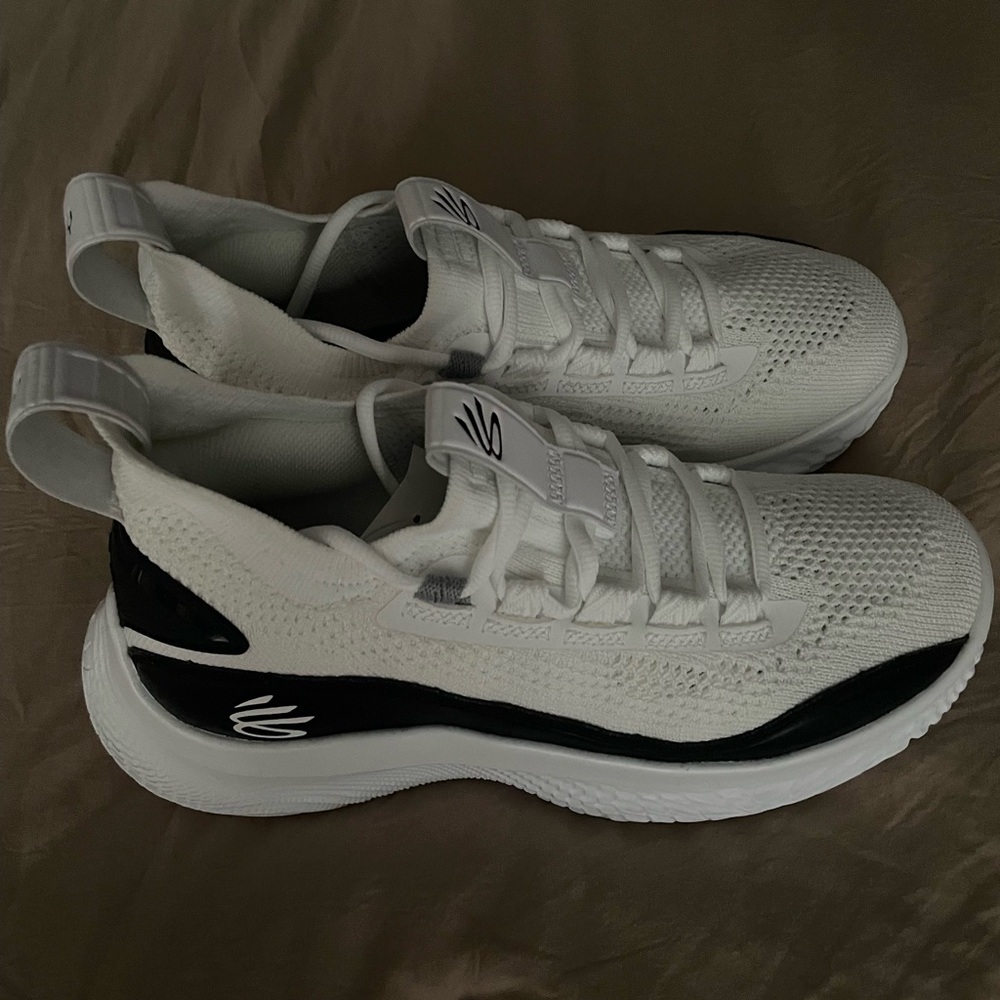 Under Armour Curry Flow 8 Zen Flow Basketball Shoes
